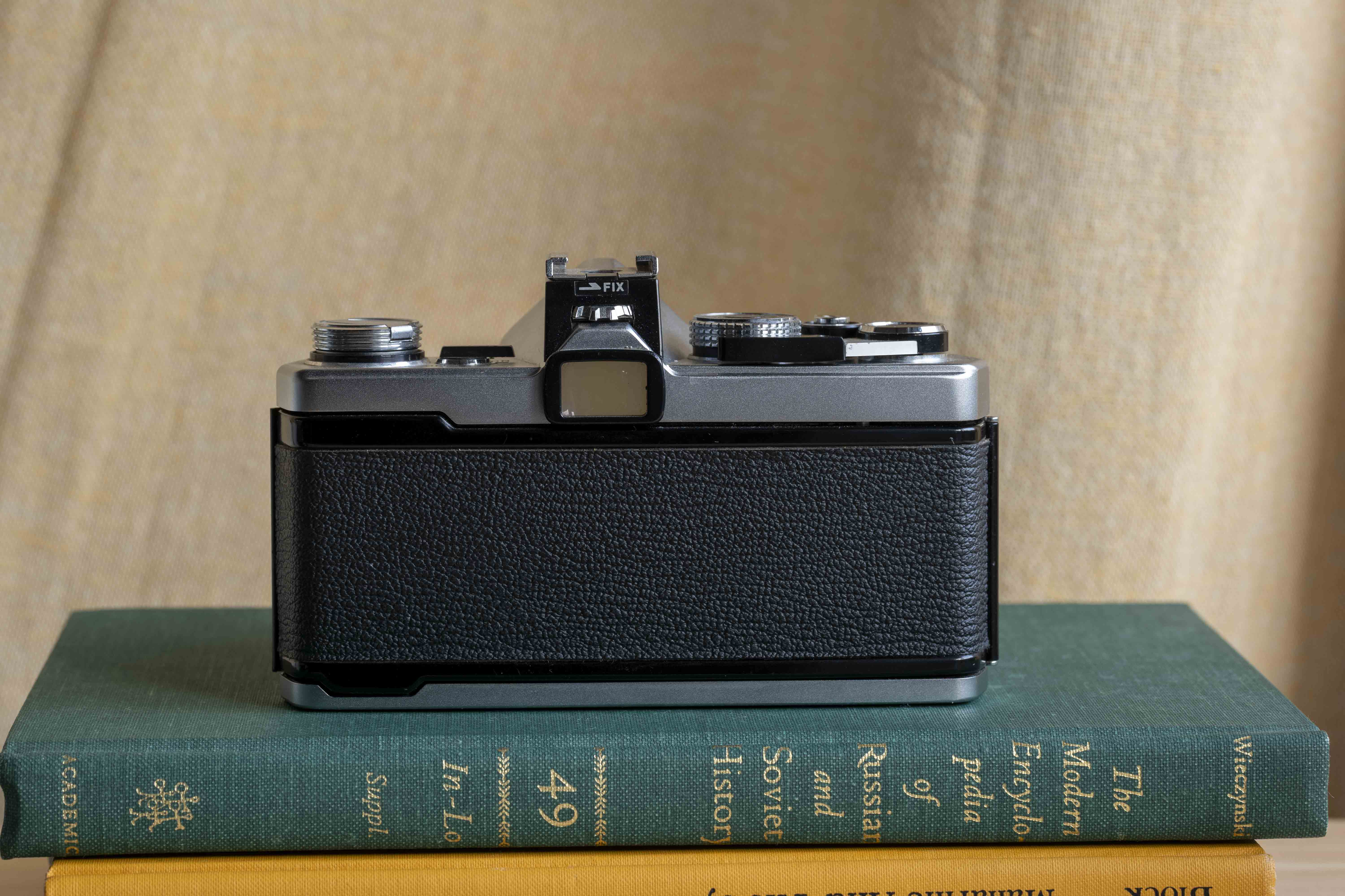 OLYMPUS OM-1★完動品＊美品＊初期保証★作例多数★ Olympus OM-1 35mm SLR Film Camera - Black for sale online | eBay