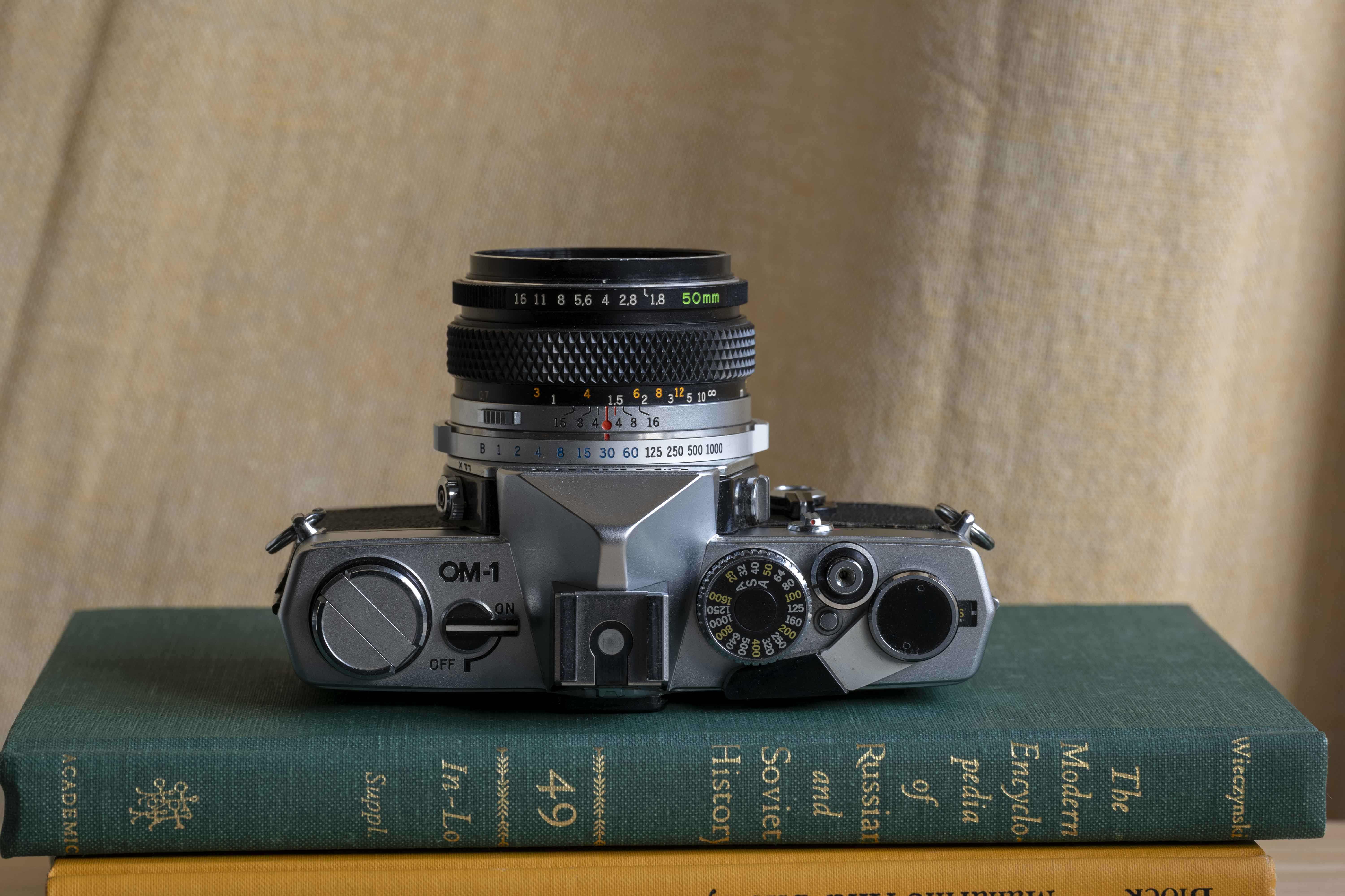 OLYMPUS OM-1【機械式のちいカメラ】 – ナツソマレフィルムラボ