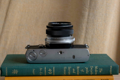 OLYMPUS OM-1【機械式のちいカメラ】