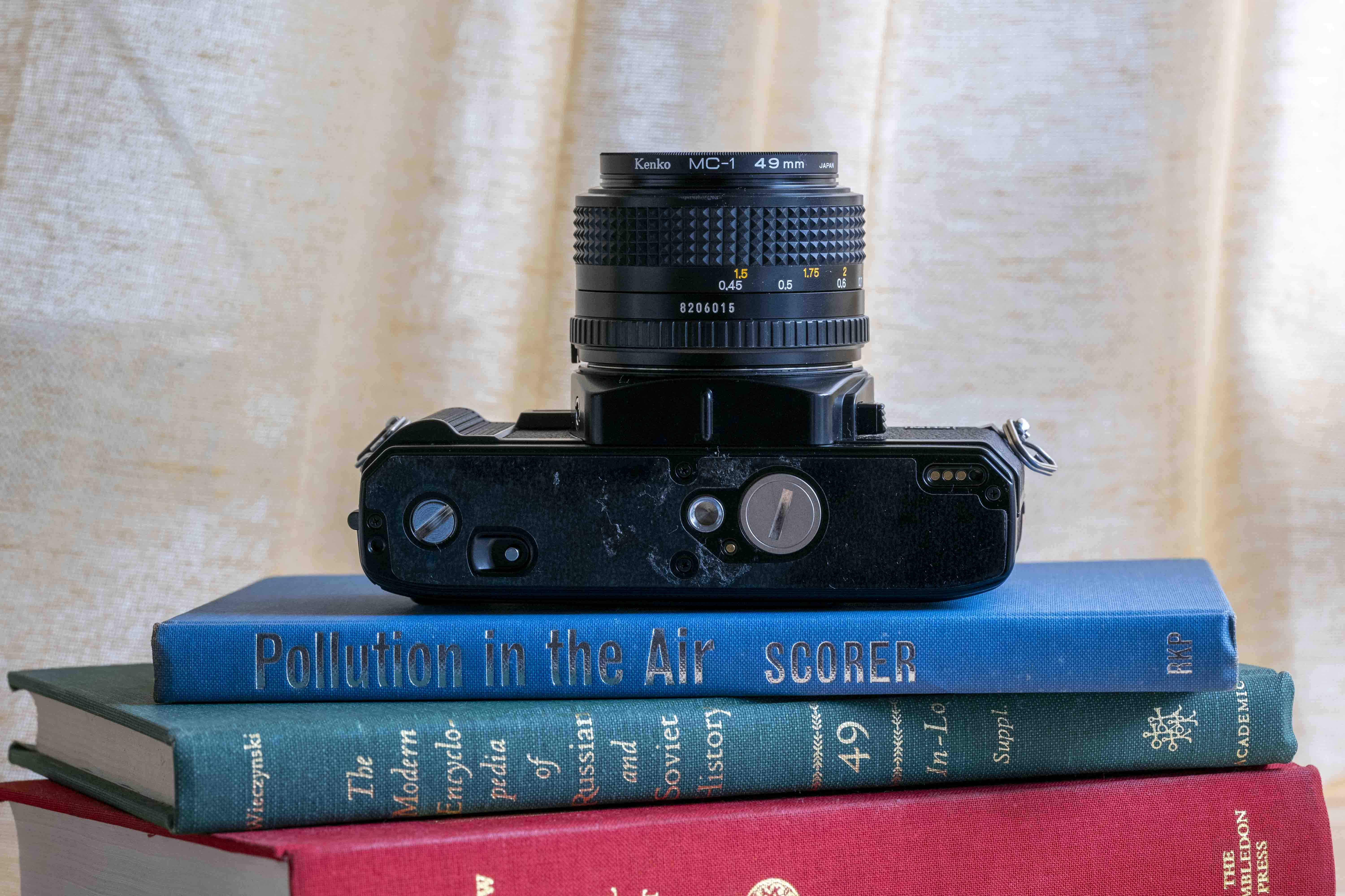 MINOLTA X-700 フィルム一眼レフカメラレンズ付 MINOLTA X-700【完動美品】 – ナツソマレフィルムラボ