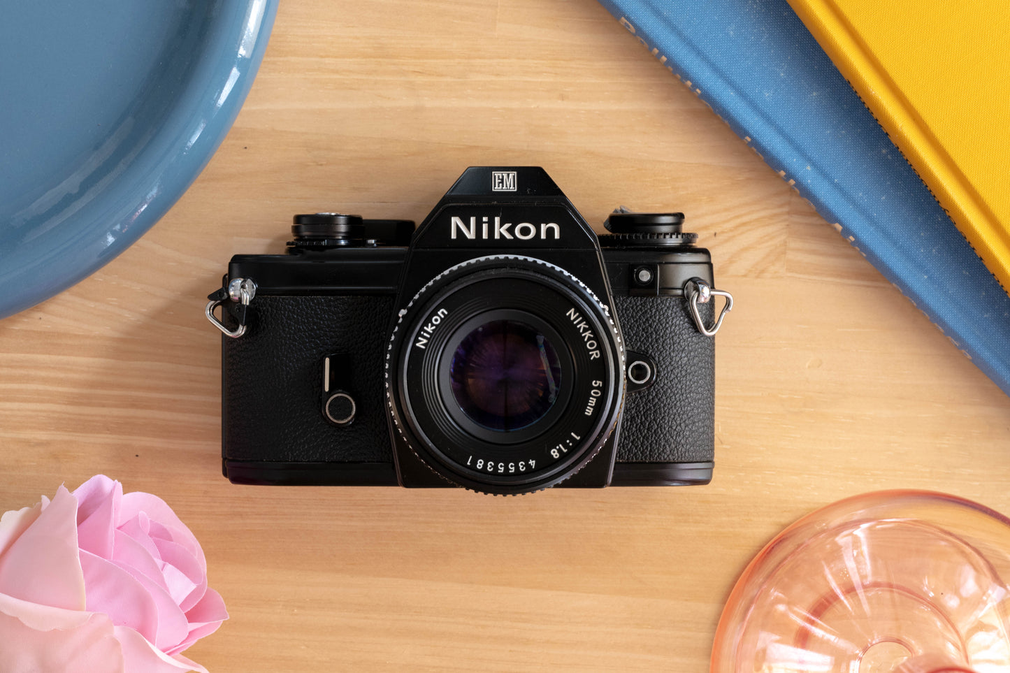 NIKON EM [Small, Round Form]
