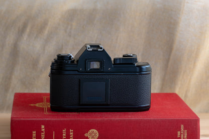 NIKON EM [Small, Round Form]
