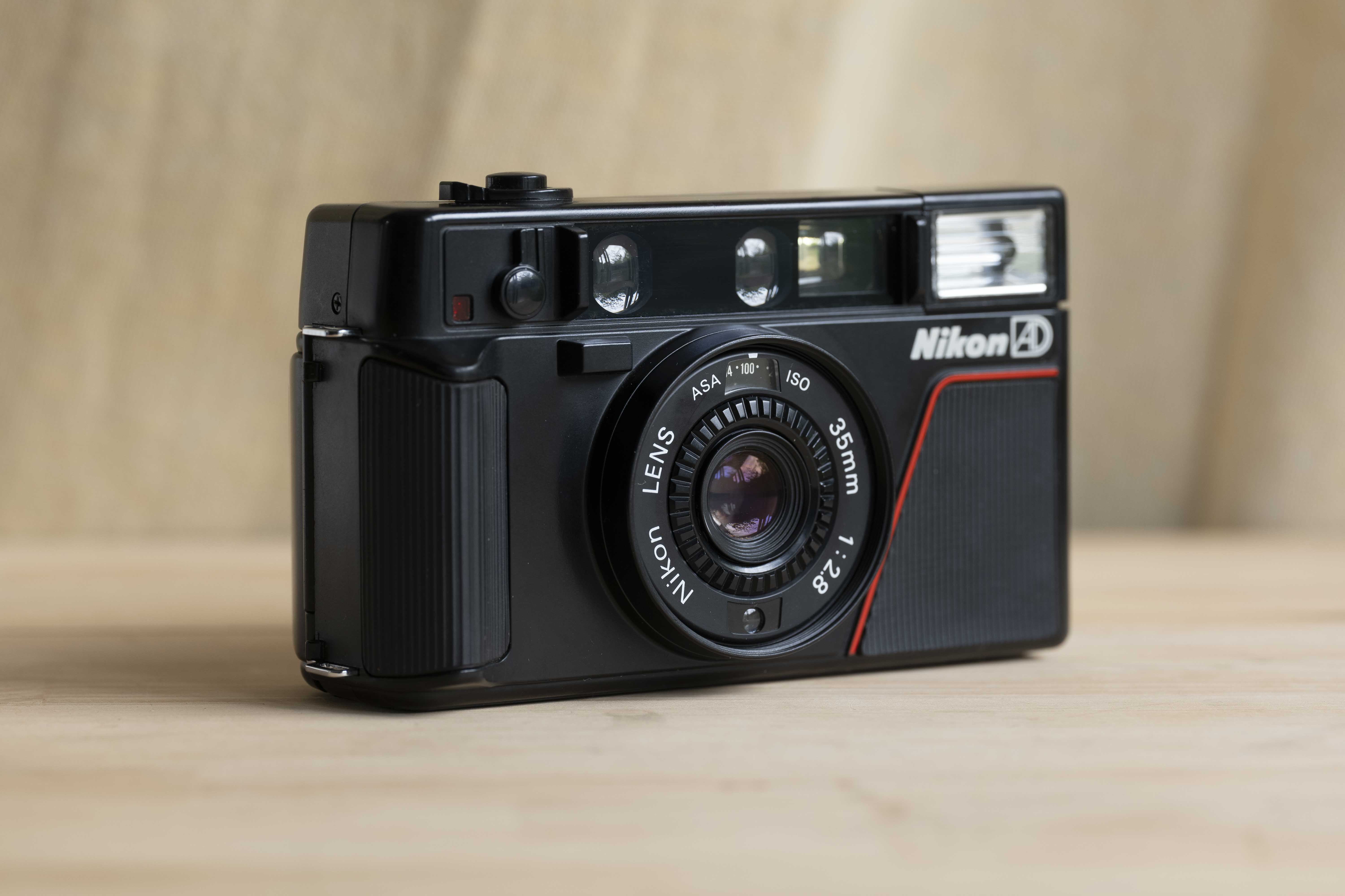 Nikon L35AD 本体 フィルムカメラ NIKON L35AD【最つよな青】 – ナツソマレフィルムラボ