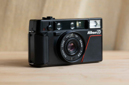NIKON L35AD [The Strongest Blue]