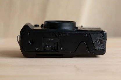 NIKON L35AD [The Strongest Blue]