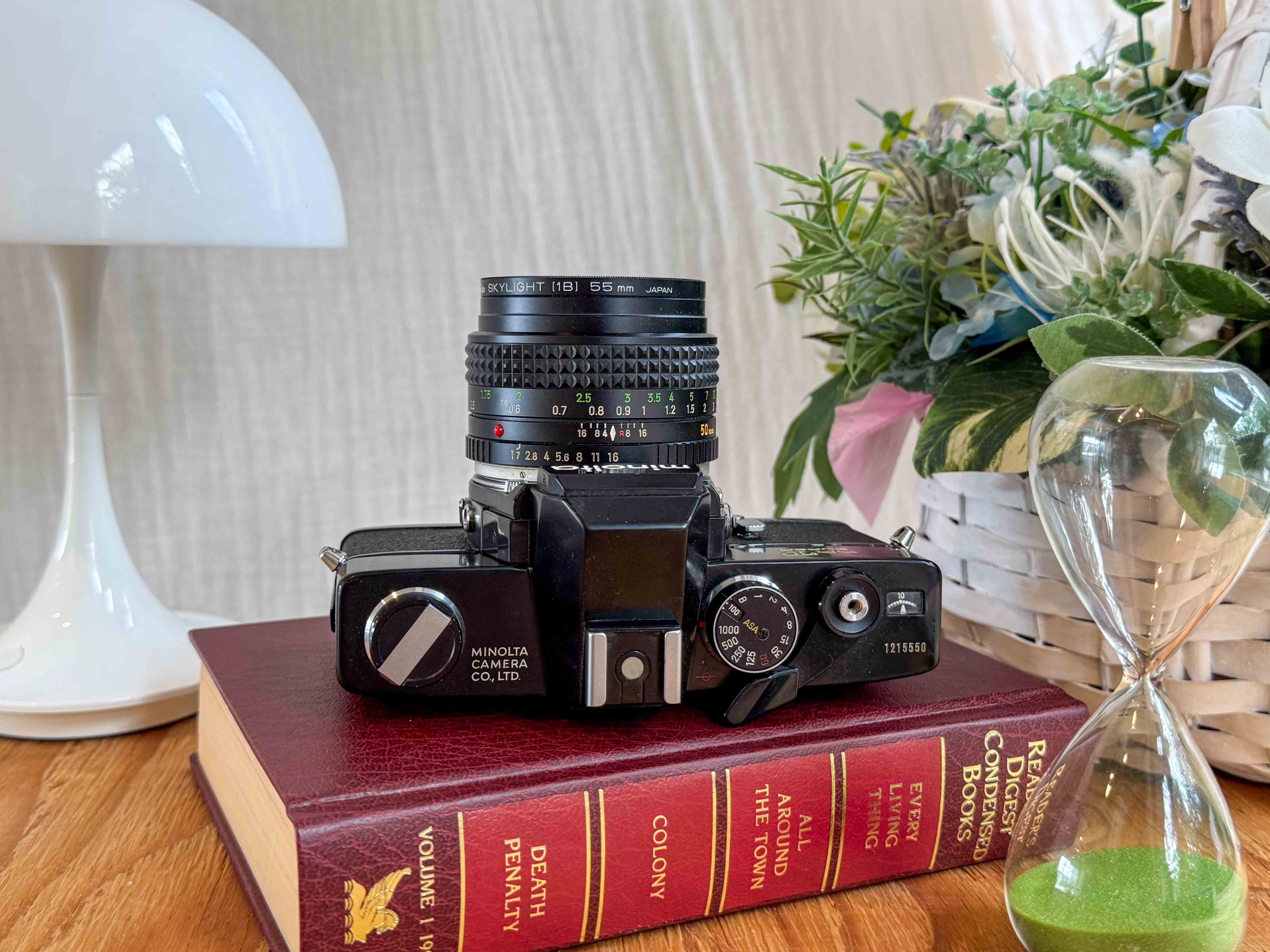 Minolta SRT SUPER ブラック【きのこの王が愛した名機】 – ナツソマレ